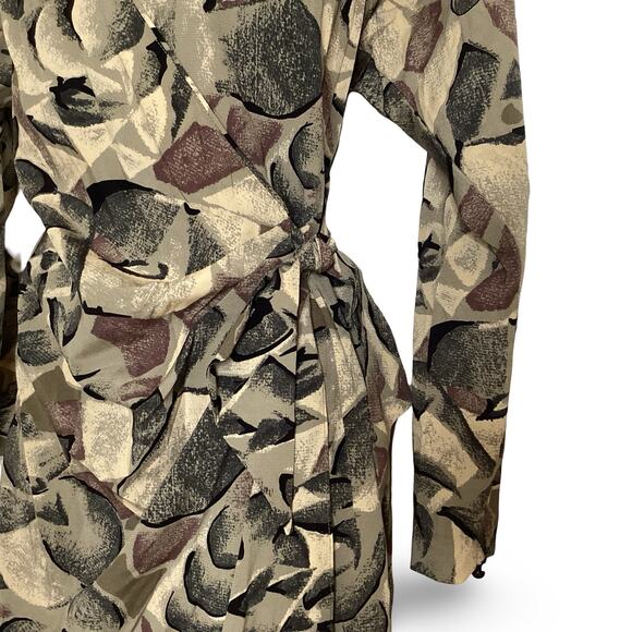 Vintage Virgo II Wrap Dress - Picture 3 of 8